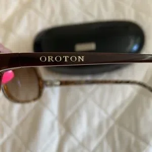 Oroton | Accessories | Oroton Nwot Sunglasses | Poshmark display picture 3